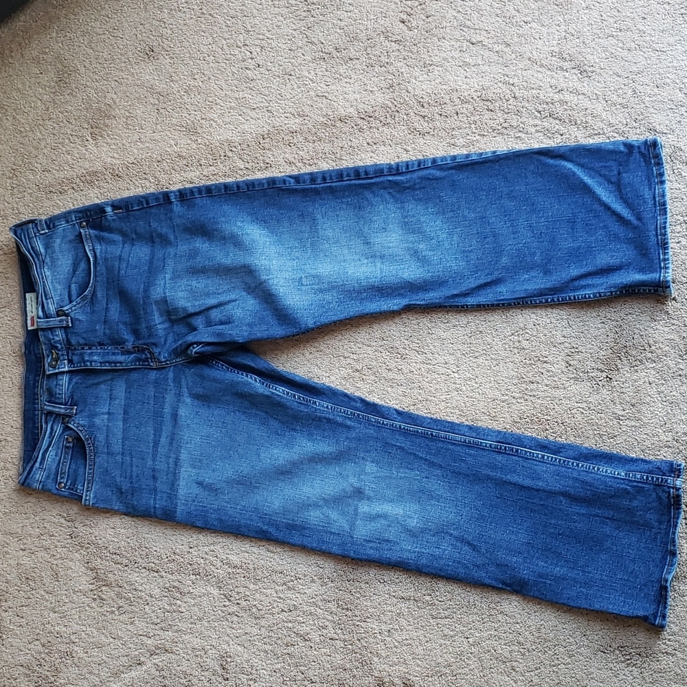 Men's Wrangler Relaxed Boot Cut Jeans